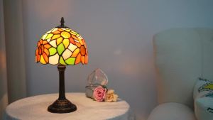 Tiffany Style Orange Sunflowers Stained Glass Table Lamp 8 Inch Small Antique Lamp for Bedside Nightstand Bedroom Living Room