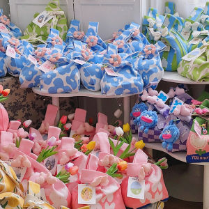 Chinese Valentines Day Gift Knitted Bags Holiday Gift Bag Heart Fancy Niche Style Hand Gift Wedding Tote Handbag