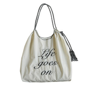 กระเป๋าผ้าใบลายตัวอักษร Mo Yu กระเป๋าสะพายไหล่แบบลำลองสำหรับผู้หญิง กระเป๋าถือแฟชั่นสีขาว กระเป๋าถือลำลอง กระเป๋าสะพายไหล่ผ้าใบลายตัวอักษร