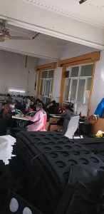 Felt Tempat Tutup Tas Dinding Klip / Tempat Penyimpanan Topi Anti Debu / Tempat Topi Simpan