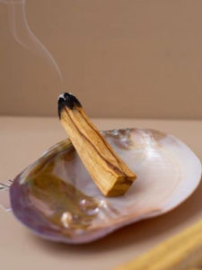 Peru Shengmu Old Materials Shengmu Incense Strip Purifying Air Palo Santo Aromatherapy Wooden Strip