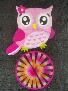 กังหันทําจากผ้าร่ม ลายนกฮูกสวยน่ารัก ใช้ประดับตกแต่งสวน หมุนง่าย มี4สีให้เลือก