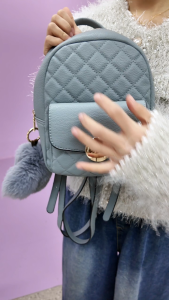 Beg Galas Mini Wanita Rekaan Fesyen Kulit Kotak-kotak Comel Sesuai untuk Perjalanan Kerja Membeli-belah Termasuk Rantai Kunci Percuma