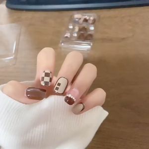 【With Glue】【Pearl】24pcs/set Hand Nails Patch Pearl Fashion Manicure Nail Art Design