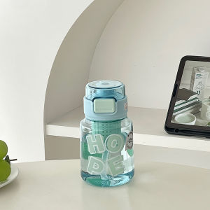 แก้วน้ำแบบพกพาสำหรับผู้หญิงระดับอาหารคุณภาพสูงทนความร้อนได้พร้อมขวดน้ำดื่มแบบพกพาสำหรับฤดูร้อน