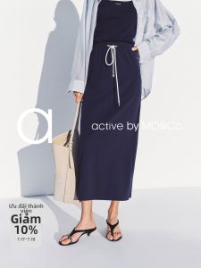 MO&Co. | Elastic Waist Straight Skirt