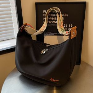 กระเป๋าสะพายข้างผ้าไนลอน Oxford สำหรับผู้หญิง ความจุขนาดใหญ่ กระเป๋าสะพายข้างแบบสะพายข้าง กระเป๋าใส่ของใช้ประจำวันสำหรับนักเรียน กระเป๋าใส่ของใช้ประจำวันสำหรับเดินทาง