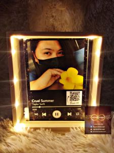 frame with Fairylights (YouTube code)