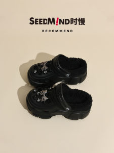 รองเท้าแตะผู้หญิงหนาพิเศษฤดูหนาวแบบถอดได้พร้อมโบว์ผูกเชือกสีดำ รองเท้าแตะแบบสวมหัว EVA ส้นสูง 6-8 ซม. สำหรับใส่ในชีวิตประจำวัน