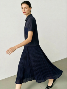 AMII | Summer Short Sleeve Plunge Pocketed Yoke Splice Wrinkle Dress