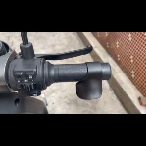 Meroca Honda ADV160 /Yamaha Throttle Booster Throttle Assist Wrist Rest Cruise Control Electric Vehicle Accelerator For Honda Adv160 Adv150 For YAMAHA Motorcycle Handlebar Grip