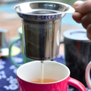 304 Stainless Steel Loose Leaf Tea Infuser Fine Mesh Strainer with Foldable Handle & Clip Tea Filter for Mug Teapot