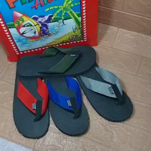 รองเท้าแตะแบบหูหนีบพื้นโฟม ใส่ได้ทั้งชายและหญิง น้ำหนักเบาสวมใส่สบาย