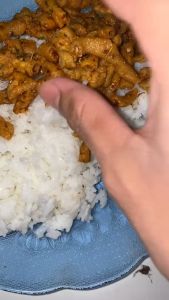Usus Krispy 1 KG / Keripik Usus 1 Kg Usus Crispy Original Dan Bumbu Pedas Daun Jeruk Mantap