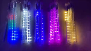 Đèn LED Mưa Rơi Trang Trí Noel Tết Ngoài Trời Dài 3m Gồm 8 Thanh 50cm Cực Đẹp