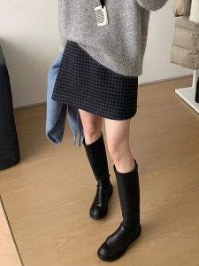 Fashion Stylish Petite Hugging Wool Plaid Skirt