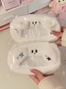 พร้อมส่งกระเป๋าใส่ดินสอรูปลูกสุนัขกระเป๋าดินสอขนาดใหญ่จุของได้เยอะผ้ากํามะหยี่ขนนิ่มน่ารักสําหรับโรงเรียนสํานักงานเครื่องเขียนส่งสาวๆ