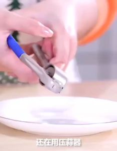 Large garlic pot kitchen manual meat grinder vegetable cutter household pull garlic pot