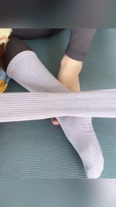 HOME = HOUND 1Pair Yoga Socks Mid-Tube Socks WomenS Fitness And Sports Anti Slip Silicone Long Socks