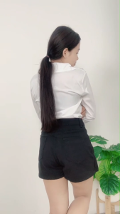 ชุดเซ็ตแฟชั่นผู้หญิง สไตล์สาวสวย ใส่แล้วดูเซ็กซี่ แมทช์ง่ายกับเครื่องประดับ