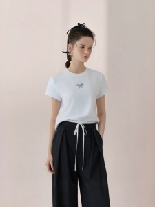 AIVEI | Minimalist Bow Design Short Sleeve T-shirt