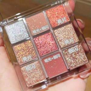 Christmas Sparkle Diamond Pearlescent Eye Shadow Waterproof Student Affordable Glitter Shiny Nine Colors Makeup Tool