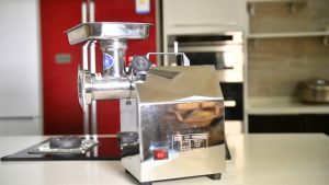 600W Large Capacity Commercial Heavy-Duty Stainless Steel Electric Meat Grinder Enemator Vegetable Grinder 75-110kg/hr