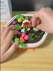 SKISOPGO Pulling Out Radish Kids Toys Memory Training Game Harvest Carrot montessori toys educational toddler toys Puzzle Kid Game Birthday Gifts Mini Carrot 萝卜玩具