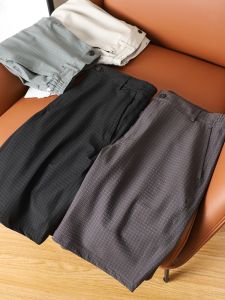 Men's Lightweight Breathable Elastic Waist Shorts: Summer Fashion & Urban Casual Style