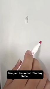 Pasta Dempul Penambal Dinding - Small Roller Paint / Pelapis Tembok Lubang Celah Pori Retak Rambut Coretan Kusam Kotor