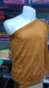 อังสะไหมพรม แขนยาว แขนเดียว ( อังสะ อังษะ พระ อังสะพระ เณร เสื้อ ผ้าพระ ) โชคดีโปรดักส์ สังฆภัณฑ์