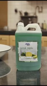 Promo Sabun Penuci Piring Curah Jerigen 5 Liter dan Gratis Sponge Cuci Piring Clenz Glow