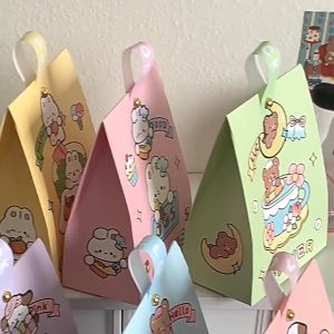 Goodie Bag Ulang Tahun Anak Motif Kartun Kotak Kado Tas Bingkisan Hadiah Hampers Anak Paper Bag Karakter Kotak Souvenir Box Kue Tentengan Souvenirs Party Supplies BRG