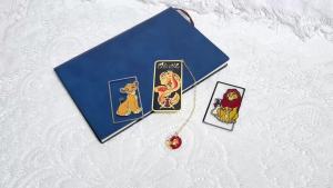 Bandai | Dấu Trang Kim Loại Simba Có Dây Xích Quà Tặng Độc Đáo Dành Cho Người Yêu Sách Trang Trí Nhà Cửa Văn Phòng Thư Viện Quà Tặng Giáng Sinh