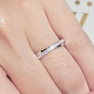 Merii แหวนเงินประดับ CZ 1.2 มม. ดีไซน์แหวนแถวคล้องกัน แหวนคู่ แหวนคู่รัก Couple Rings 221R0535-01