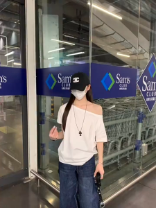 Korean Dress🎉เสื้อยืดสวยๆผู้หญิง✨เสื้อยืดโชว์ไหล่ เสื้อยืดแฟชั่นผู้หญิง เสื้อยืดแขนสั้นหลวมๆสำหรับสาวฮอต สไตล์เกาหลี