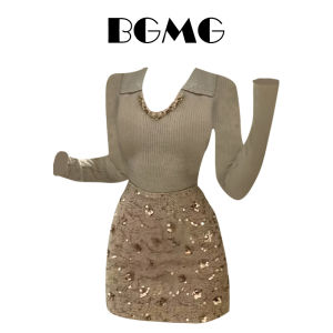 เสื้อสเวตเตอร์คอปกตั้งสไตล์ฝรั่งเศสพร้อมกระโปรงสั้นทรงเอสีน้ำตาลสำหรับผู้หญิงในฤดูใบไม้ร่วงและฤดูหนาว