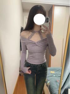 Áo Sơ Mi Cổ Treo Ren Pure Desire Dành Cho Nữ Mùa Xuân 2025 Áo Hở Vai Ôm Vừa Vặn Cổ Chữ Một Nút Áo Mới