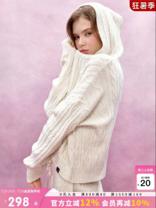 Juicy Couture | Loose Lazy Sweater
