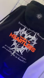 Hoodie boxy hitam Heartless zipper oversize Sablon Reflektif menyala jaket pria wanita