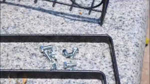 [SG In Stock]Adjustable Hanging Rack Balcony Railing Stainless Steel Flower Plant Rack Flower Pot Stand