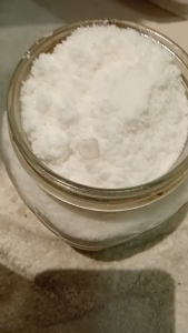 Garam Kasar 1 Kg / Garam Krosok / Manfaat untuk Tubuh Membuang Toxin Racun dalam tubuh serta dapat Mencegah Bau Kaki dan Membuat Badan Relax