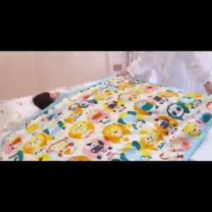 ผ้าห่มเด็ก ลายการ์ตูน สุดคิ้วท์ ขนาด110*140ซม. เด็กเล็กเด็กโตห่มได้ ผ้านิ่มมาก