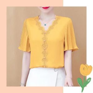 เสื้อผ้าคุณผู้หญิง พร้อมส่ง ผลิตจากผ้าชีฟอง รูปทรงคอวี แขนบานจับจีบ ตกแต่งด้วยลายลูกไม้ ทรงหลวม ส่งออกเป็นทางการดิฉัน