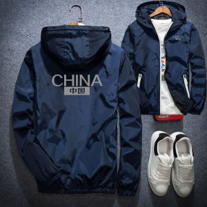 แจ็กเก็ตผู้ชายสำหรับฤดูใบไม้ผลิและฤดูใบไม้ร่วงเสื้อคลุมแบบบางเสื้อตัวบนแบบบางมีฮู้ดสะท้อนแสงลายเสือดาวม้าทรงหลวมไซส์ใหญ่พิเศษสไตล์เกาหลีสำหรับวัยรุ่น