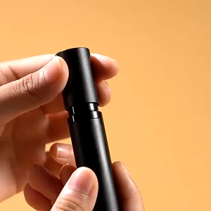 5ML Travel Portable Mini Refillable Perfume Atomizer Cosmeti Bottle Scent Pump Spray Bottle Case Detachable case