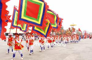 Cờ lễ hộicờ thầncờ ngũ sắc(06m-08m-1m-1m2-1m5-2m-25m-3m-4m-5m) cắm treo nơi thờ tự -Không cán