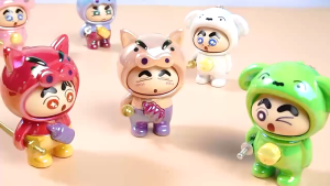 RK Boneka Crayon Shinchan Berubah Wajah Gantungan Kunci Pajangan Meja Mainan Lucu Hadiah Unik