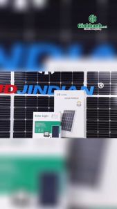 Đèn Pha Năng Lượng Mặt Trời Jindian JD-8200L Công Suất 200W - Khung Nhôm Mặt Kính Cường Lực - Chip LED SMD 5730 - Bảo Hành 24 Tháng