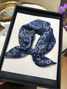 Blue Silk Scarf Womens 100% Tussah Silk Vintage Ethnic Style High End Gift Box Foreigner Present Square Scarf Floral Pattern